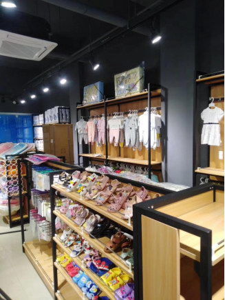 易琪特定制商品展示架 厨具卫具及日用杂品零售业的专业卖场形象师